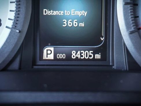 Used 2020 Toyota Sienna SE Premium FWD image 9