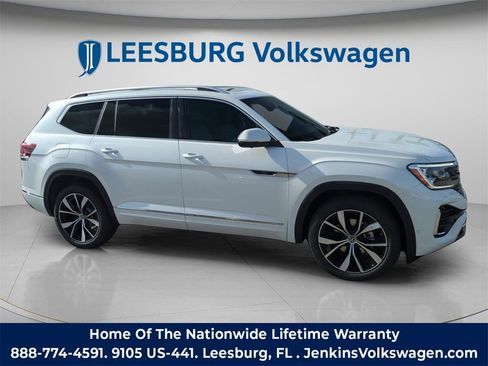 New 2026 Volkswagen Atlas SEL Premium R-Line image 2