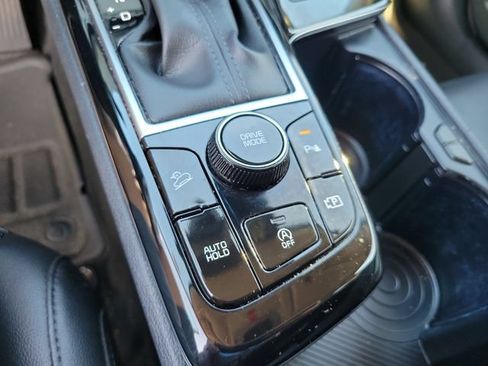 Used 2024 Kia Sportage EX FWD image 26