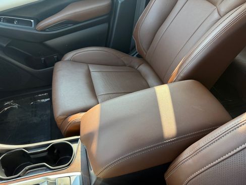 Used 2022 Subaru Ascent Touring AWD/4WD image 14