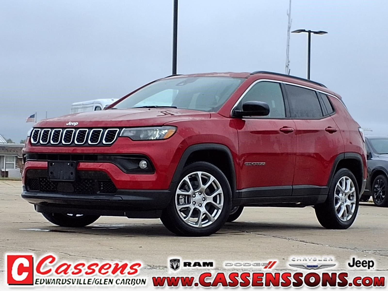 Certified 2024 Jeep Compass Latitude AWD/4WD image 1