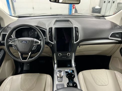 Used 2023 Ford Edge Titanium w/ Cargo Accessory Package AWD/4WD image 10