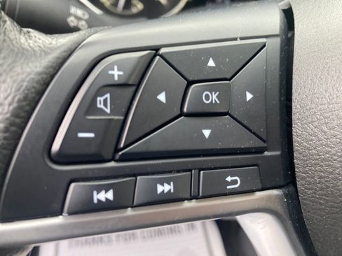 Used 2020 Nissan Rogue SV image 43