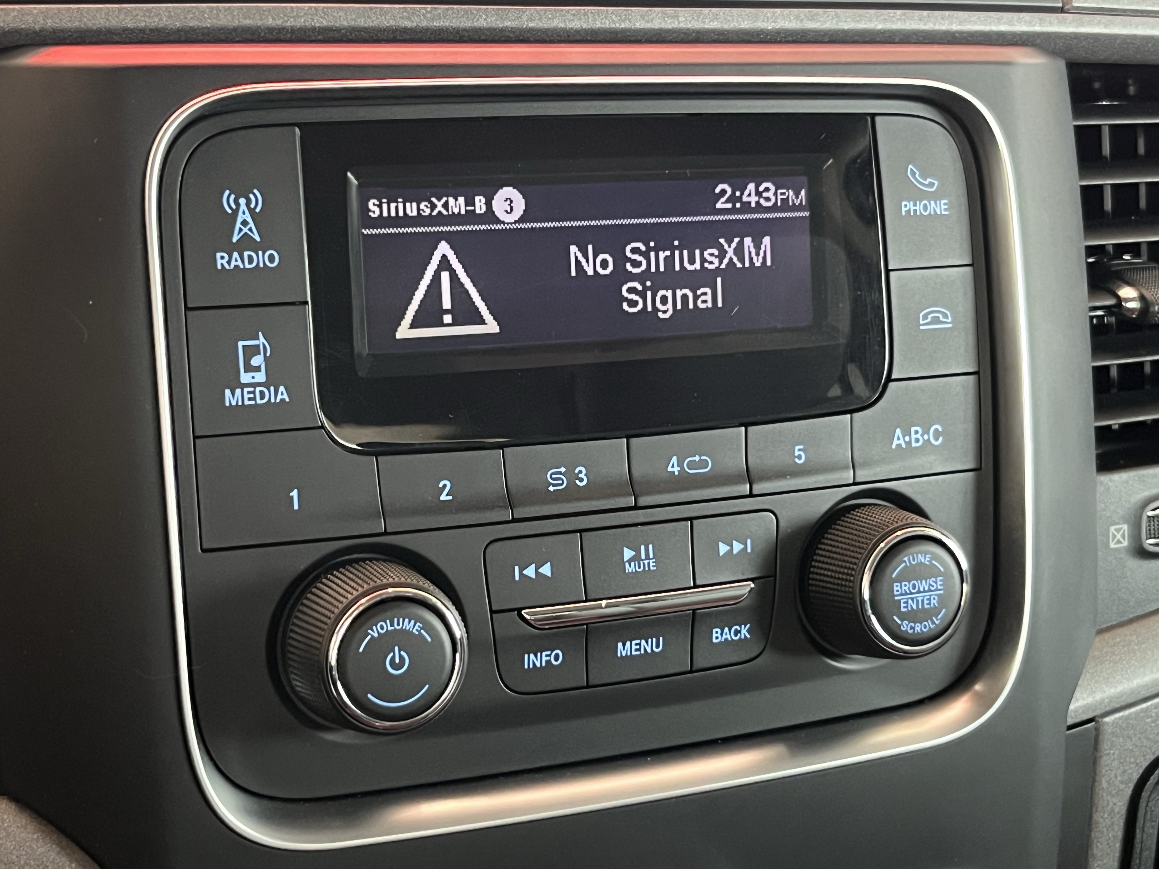 Used 2017 RAM 2500 Tradesman w/ Chrome Appearance Group AWD/4WD image 28