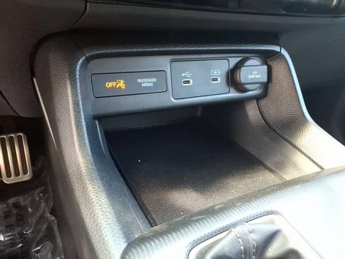 Used 2025 Honda Civic Sport image 17