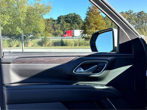 Used 2023 Chevrolet Tahoe LT image 10