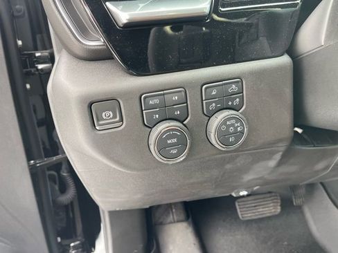 Used 2024 Chevrolet Silverado 1500 High Country image 21