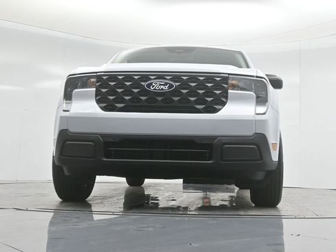 New 2025 Ford Maverick XL image 41