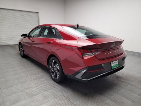 Used 2025 Hyundai Elantra SEL image 5