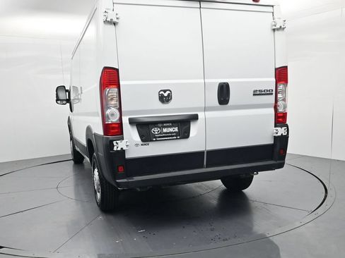 Used 2025 RAM ProMaster 2500 w/ Convenience Group FWD image 6