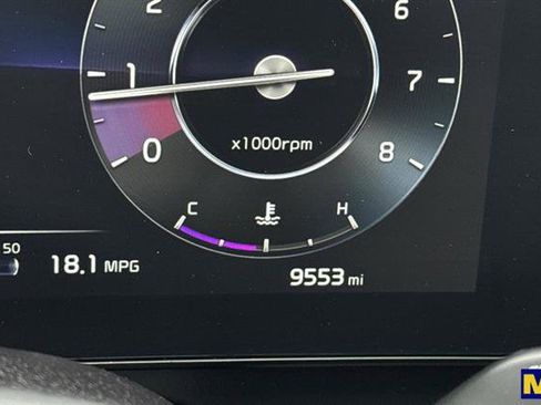 Used 2025 Kia Sportage SX image 33