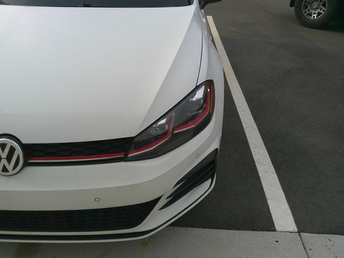 Used 2020 Volkswagen GTI Autobahn image 11