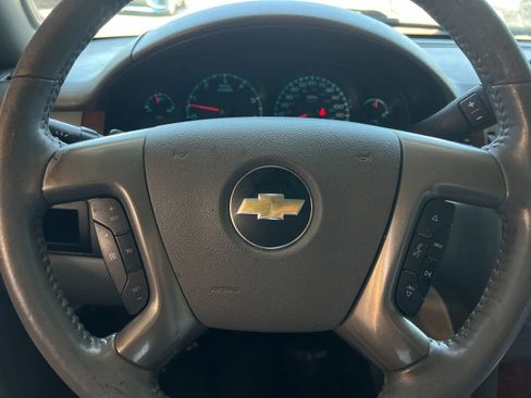 Used 2013 Chevrolet Tahoe LT RWD image 22