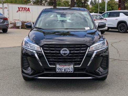 Used 2024 Nissan Kicks S FWD image 9