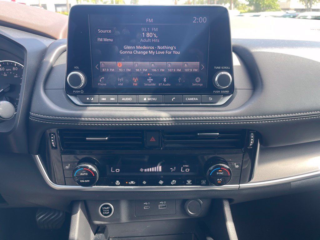 Certified 2021 Nissan Rogue SV w/ Premium Package FWD image 7