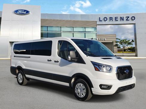 Used 2023 Ford Transit 350 XLT image 3