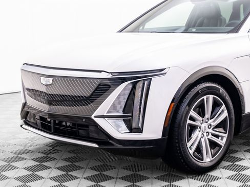 Certified 2024 Cadillac Lyriq Tech RWD image 38