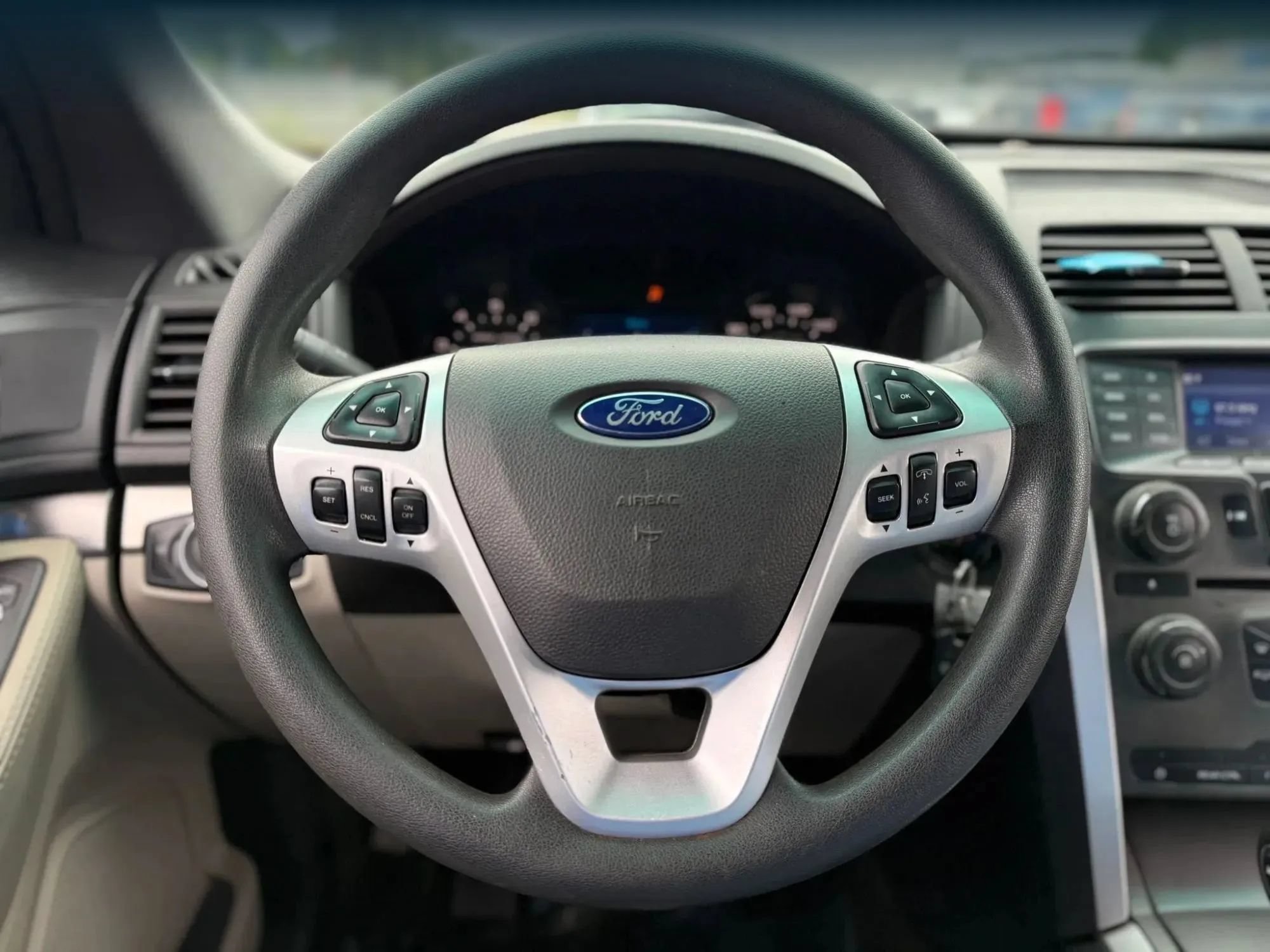Used 2015 Ford Explorer FWD image 25
