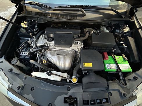 Used 2013 Toyota Camry XLE image 12