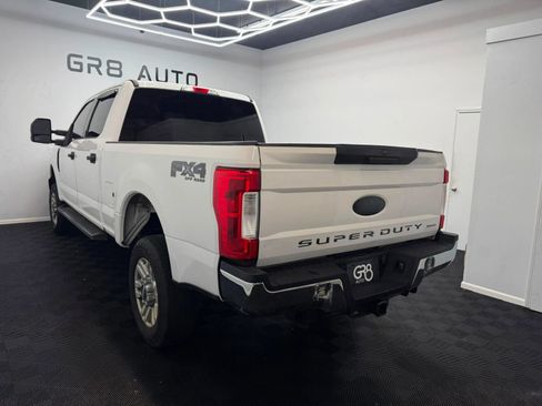 Used 2017 Ford F250 XLT w/ FX4 Off-Road Package AWD/4WD image 5