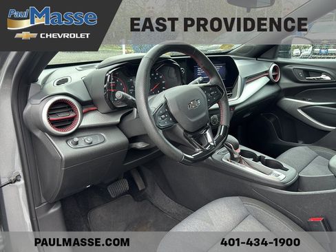 Certified 2024 Chevrolet Trax RS FWD image 10