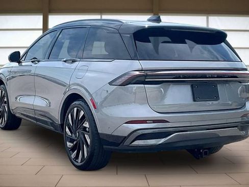 Used 2024 Lincoln Nautilus Reserve w/ Equipment Group 202A AWD/4WD image 12