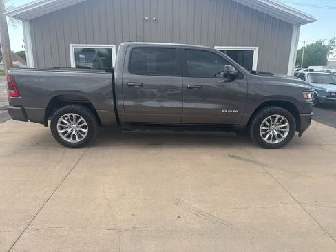Used 2023 RAM 1500 Laramie AWD/4WD image 2