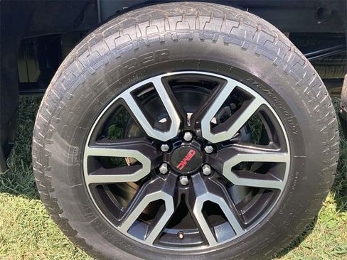 Used 2020 GMC Sierra 1500 AT4 w/ AT4 Premium Package image 10