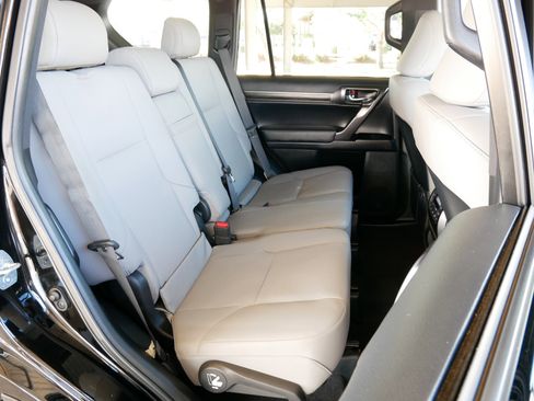 Certified 2023 Lexus GX 460 image 15