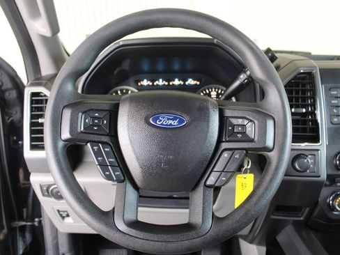 Used 2018 Ford F150 XLT AWD/4WD image 14