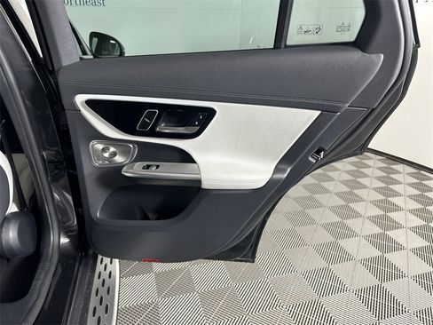 Certified 2024 Mercedes-Benz GLC 300 image 18