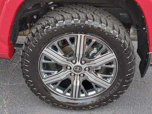 Used 2023 Toyota Sequoia Capstone AWD/4WD image 17