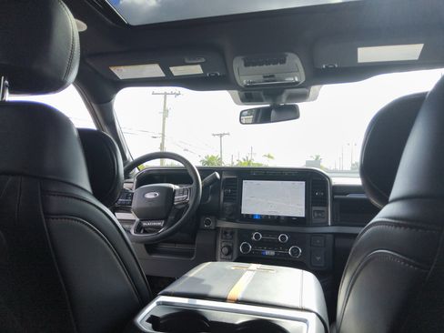 Used 2024 Ford F350 Platinum w/ Tremor Off-Road Package image 26