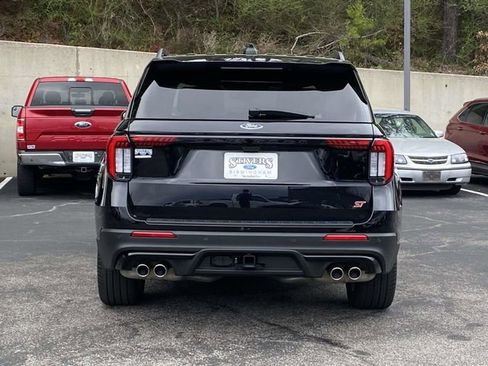 Certified 2025 Ford Explorer ST image 5