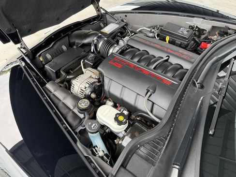 Used 2006 Chevrolet Corvette Convertible w/ 3LT w/ Preferred Equipment Group RWD image 53