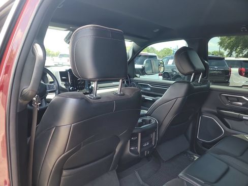 Used 2023 RAM 1500 Laramie AWD/4WD image 10