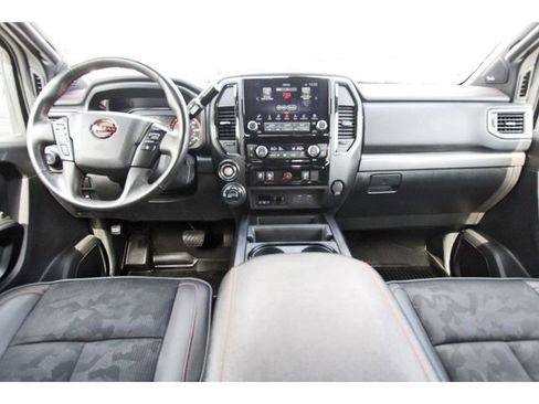 Used 2024 Nissan Titan PRO-4X image 8