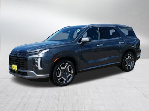 Used 2023 Hyundai Palisade Limited AWD/4WD image 3