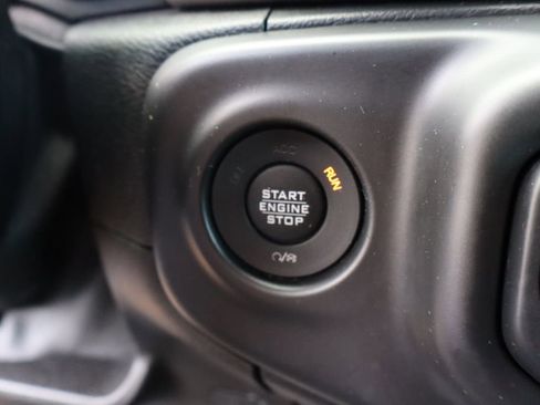 Used 2018 Jeep Wrangler Unlimited Sport S AWD/4WD image 20