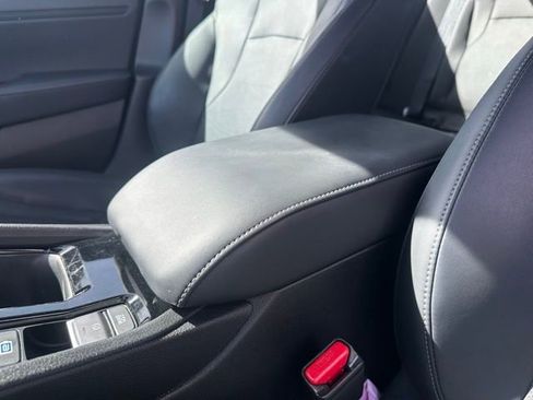 Used 2023 Honda Accord Sport image 10