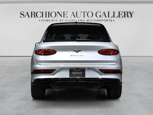 Used 2022 Bentley Bentayga AWD/4WD image 10