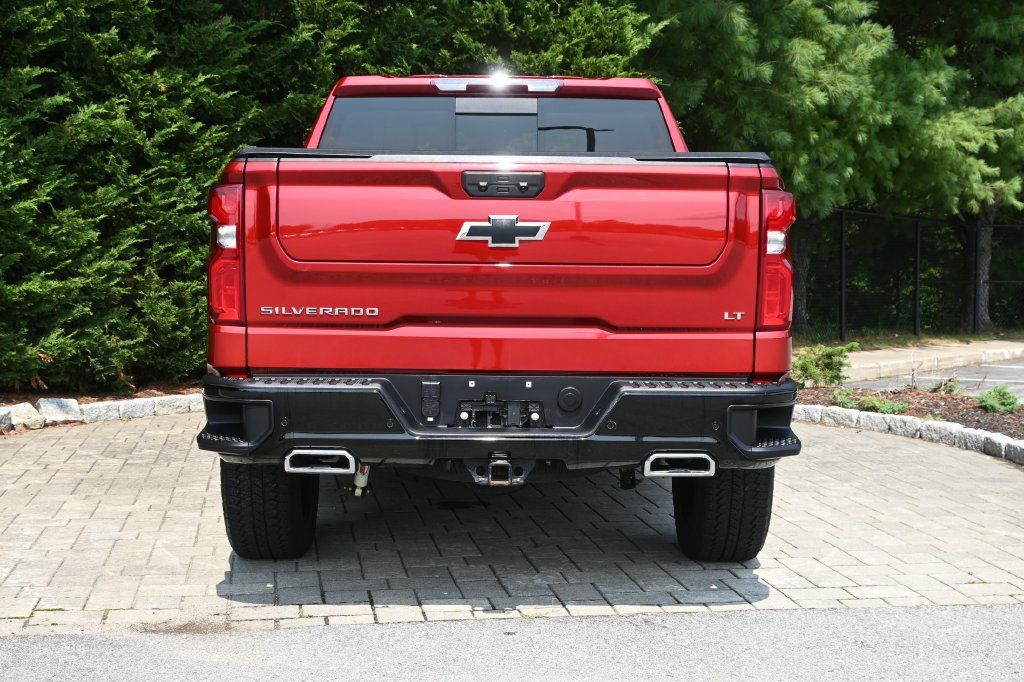 Used 2024 Chevrolet Silverado 1500 LT Trail Boss w/ LT Trail Boss Premium Package AWD/4WD image 6