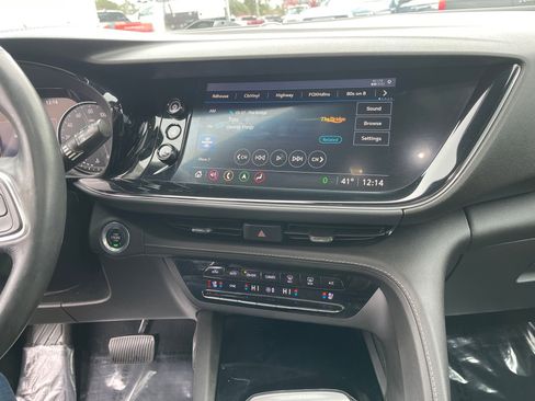 Used 2022 Buick Envision Avenir w/ Technology Package II image 19