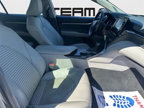 Used 2023 Toyota Camry SE image 24