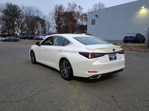 Certified 2023 Lexus ES 350 w/ Premium Package image 4