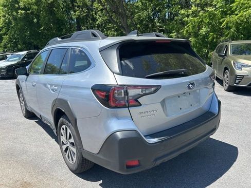 Certified 2025 Subaru Outback Premium w/ Popular Package #1A AWD/4WD image 7