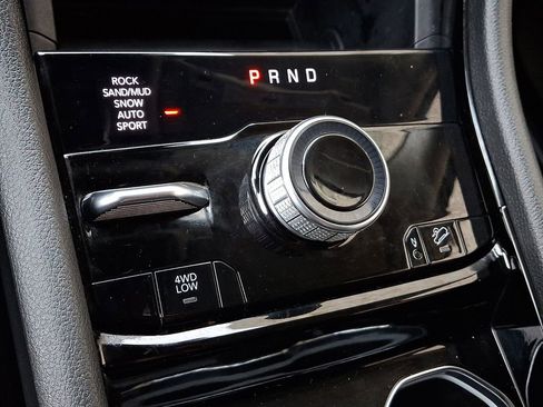 Used 2023 Jeep Grand Cherokee 4WD 4xe image 15