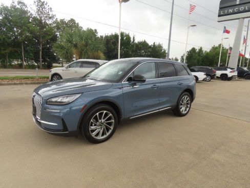 Used 2024 Lincoln Corsair FWD w/ Equipment Group 101A image 2