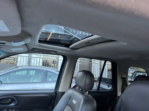 Used 2008 Chevrolet TrailBlazer SS image 21