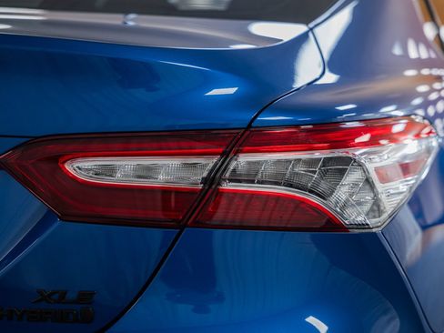 Used 2020 Toyota Camry XLE w/ Driver Assist Package FWD image 7